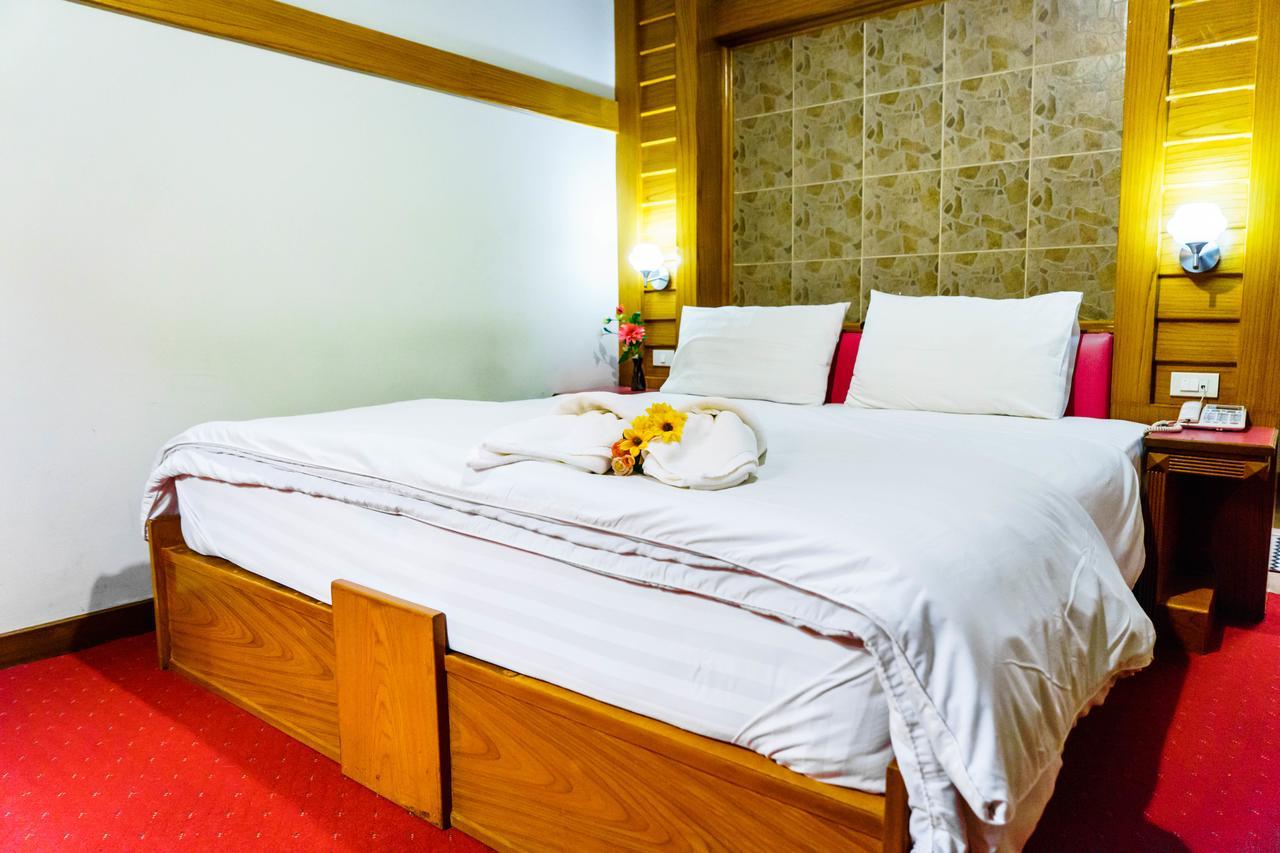 Siri Hotel Nakhonratchasima Exterior foto